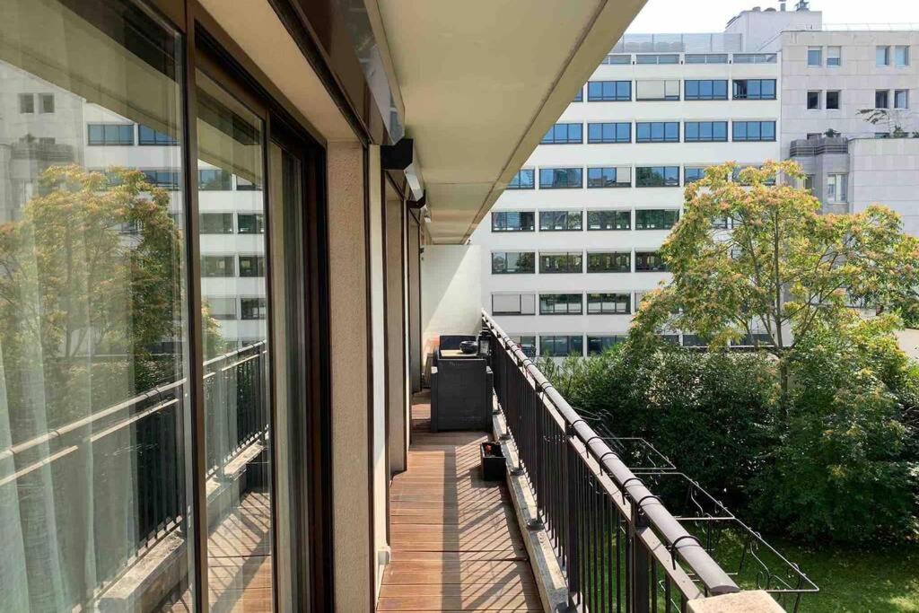 George Apartment In Neuilly Zewnętrze zdjęcie