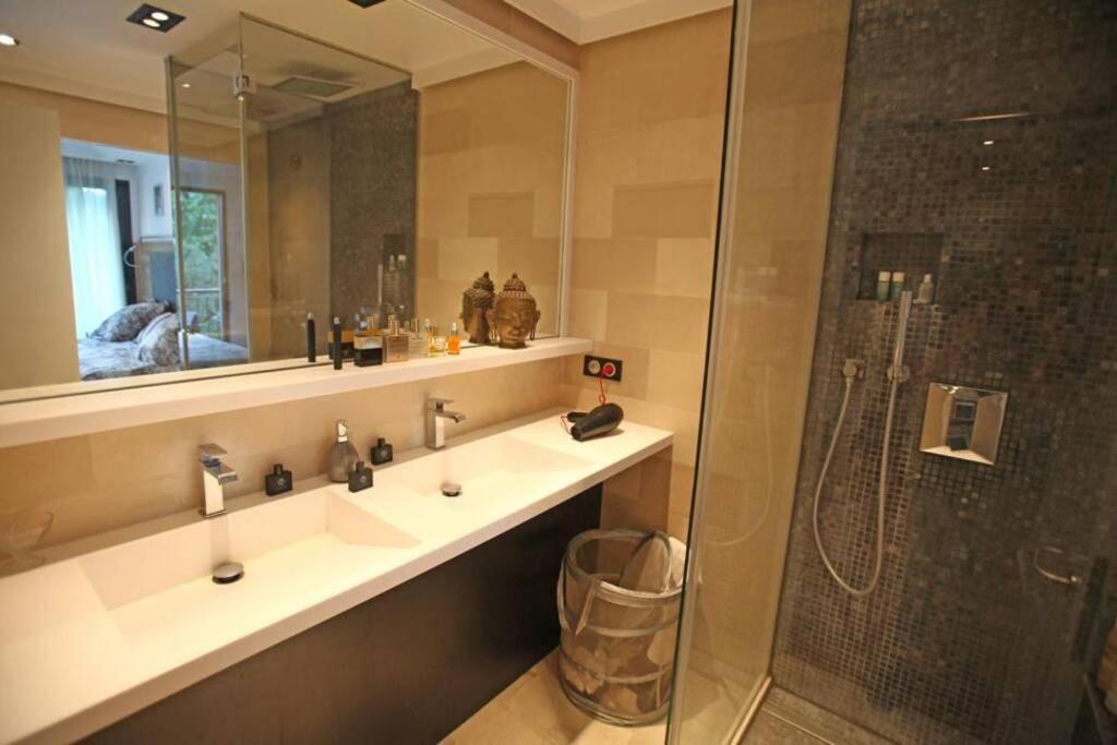 George Apartment In Neuilly Zewnętrze zdjęcie